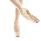 Gaynor Minden Pointe Shoes  - LYRA