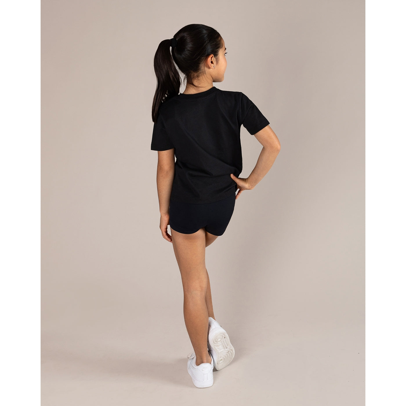 cat35-black-4a_1.jpg