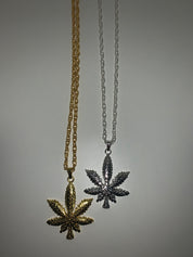 Necklace - Marijuana leaf