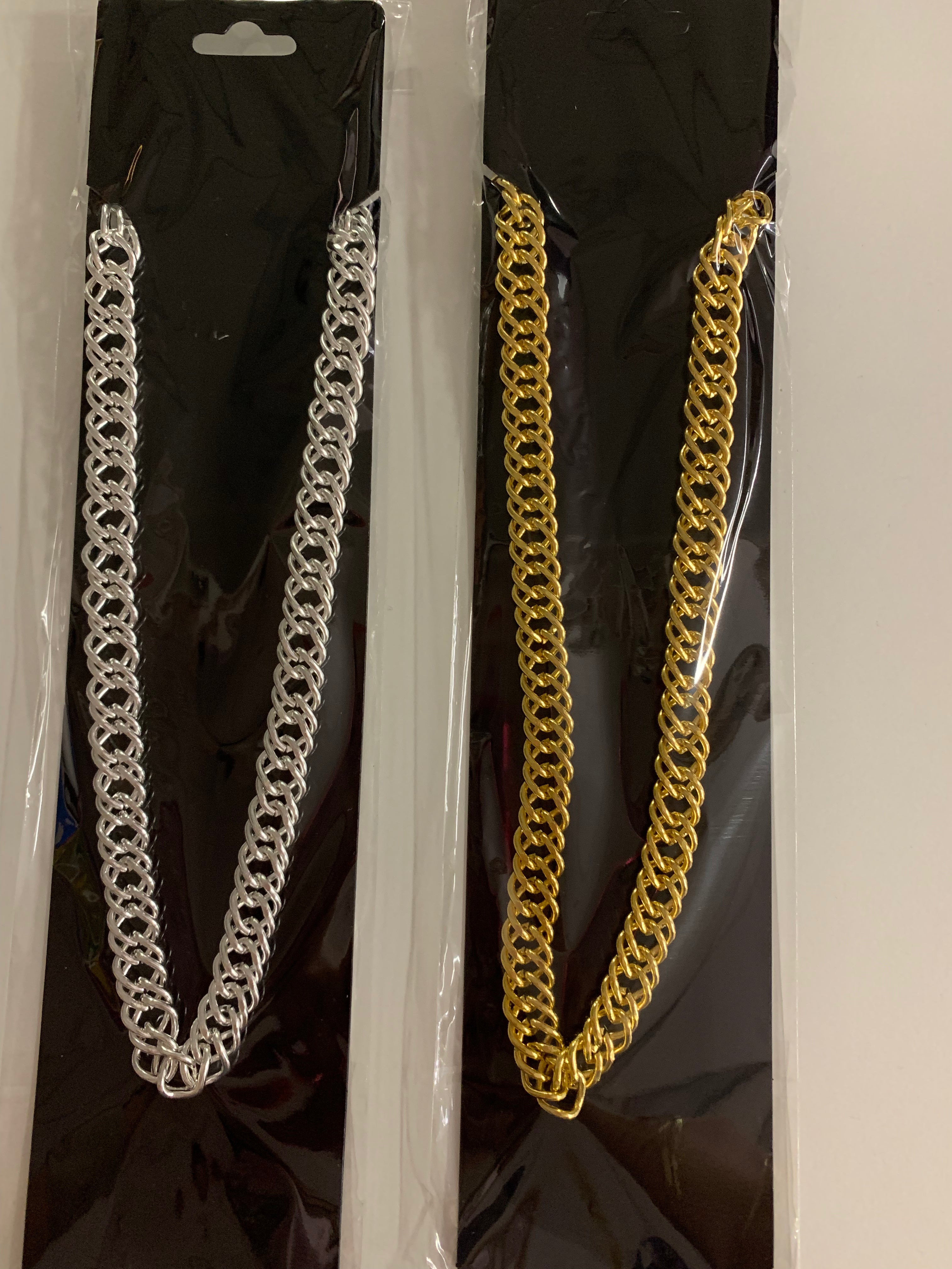 gold or silver chain necklace 1970s pimp disco