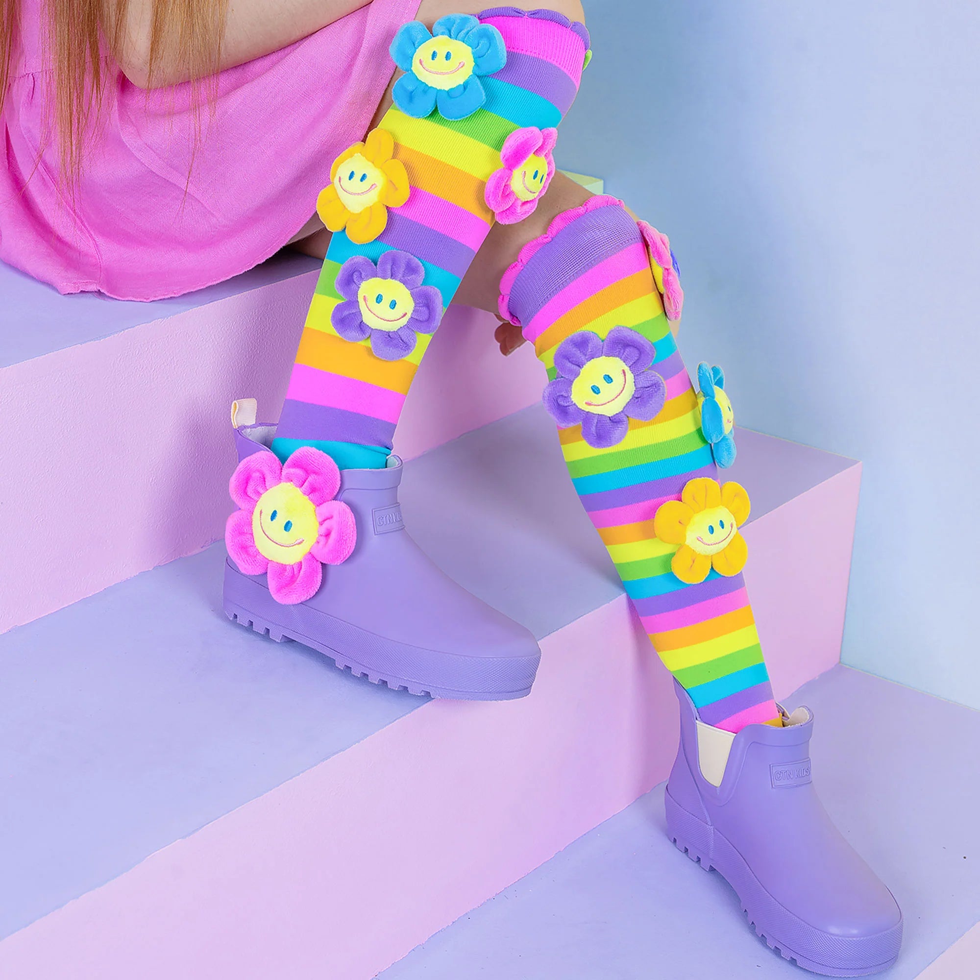 oopsie daisy madmia socks